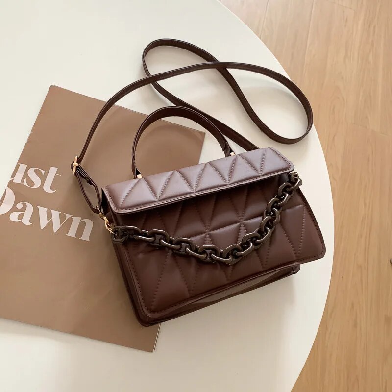 Esmeralda - Women's Shoulder Bag
