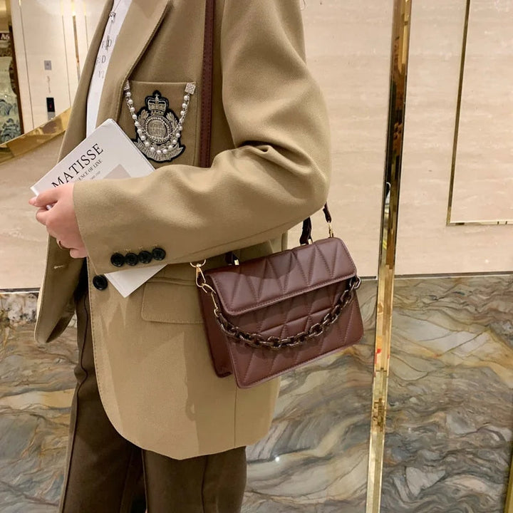 Esmeralda - Women's Shoulder Bag